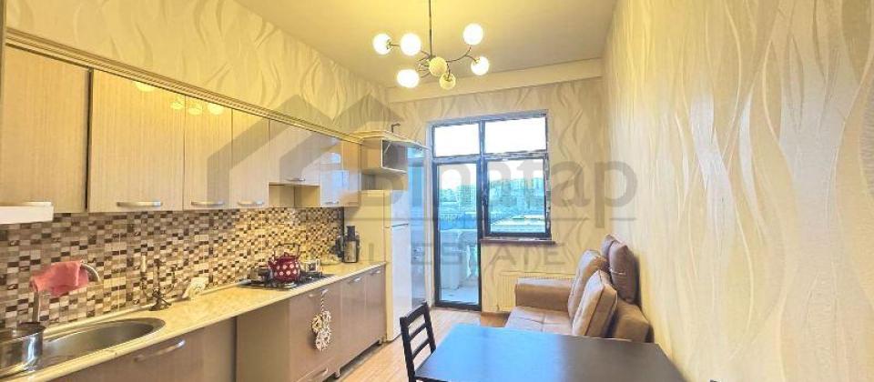 Huseyn Cavid parki ve Elmler Akademiyasi m/s yaninda 1 otaqli menzil satilir/60 kv.m. - 9