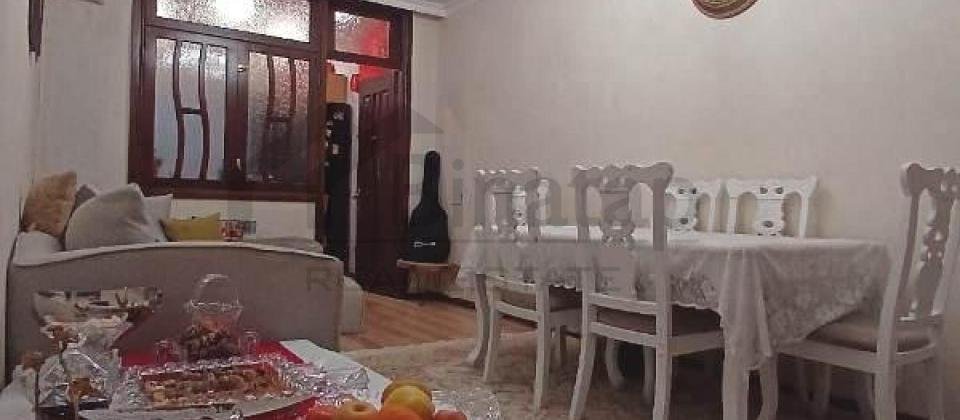 Zerife Eliyeva parki ve Nesimi m/s yaninda 2 otaqli menzil satilir/55 kv.m. - 2