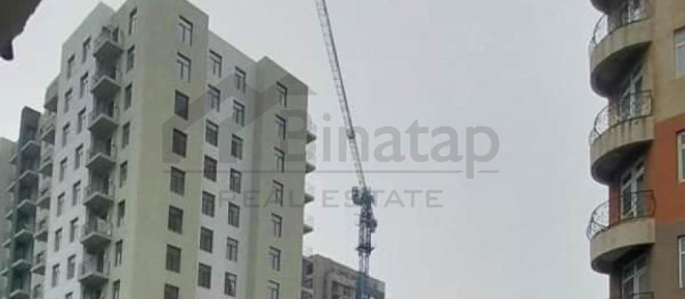 Statistika Komitesi, İzmir parki, Nizami m/s yaxin 3 otaqli menzil satilir/107 kv.m. - 2