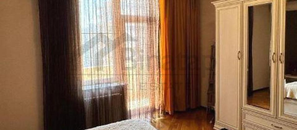 Elmler Akademiyasi m/s ve BDU yaxin 3 otaqlı menzil satilir/155 kv.m. - 9