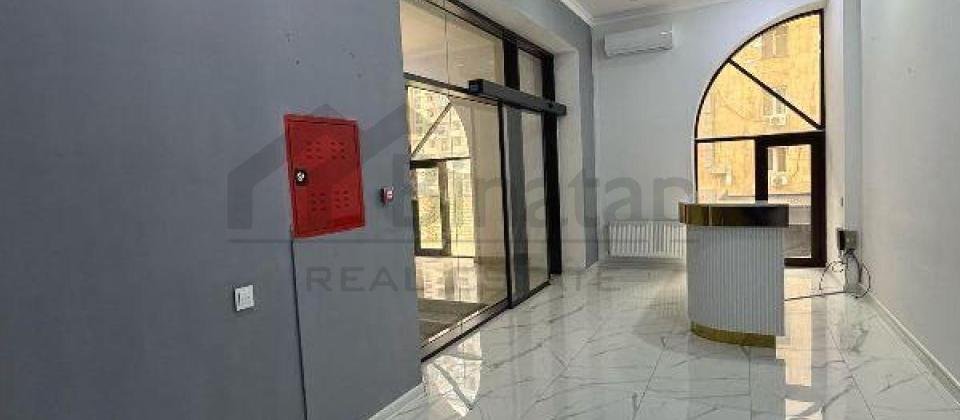 Qish parkinin yani, Nizami ve 28 May m/s yaxin 12 otaqli ofis icareye verilir/400 kv.m. - 7