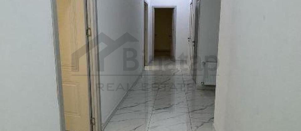 Qish parkinin yani, Nizami ve 28 May m/s yaxin 12 otaqli ofis icareye verilir/400 kv.m. - 8