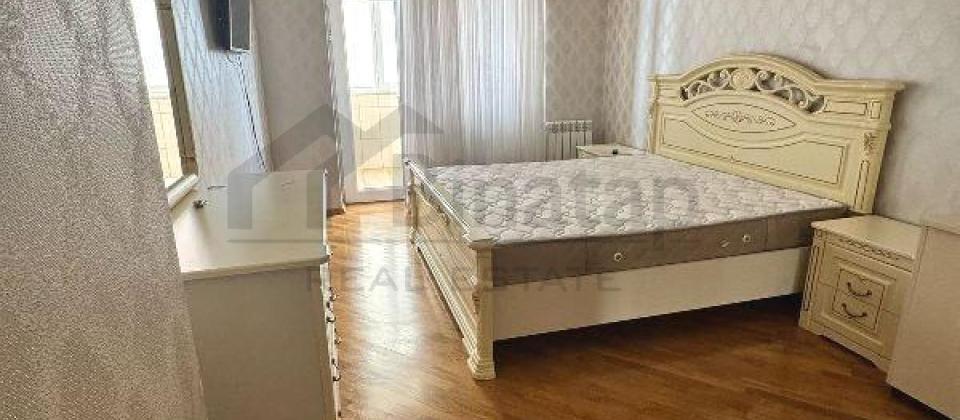 İnshaatchilar m/s, Yasamal parkinin yaninda 3 otaqli menzil satilir/110 kv.m. - 5