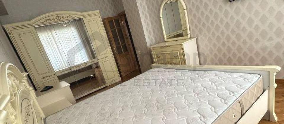 İnshaatchilar m/s, Yasamal parkinin yaninda 3 otaqli menzil satilir/110 kv.m. - 6