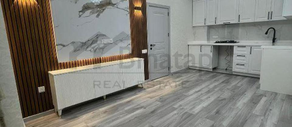Nərimanov rayonu, Təhsil Nazirliyinin yanında 2 otaqlı mənzil satılır/56 kv.m.