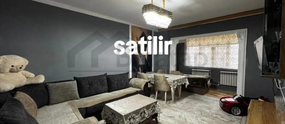 Satılır 3 otaqlı köhnə tikili 72 m², Bakıxanov q - 14