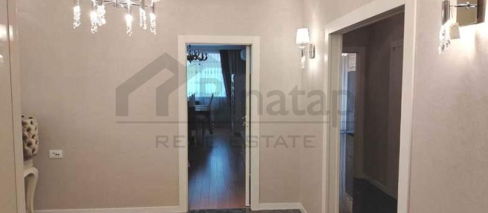 Yasamal parki ve Elmler Akademiyasi m/s yaxin 3 otaqli menzil satilir/137 kv.m. - 12