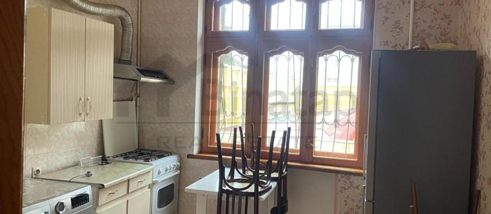 Kirayə verilir 1 otaqlı köhnə tikili 40 m², Elmlər m. - 2