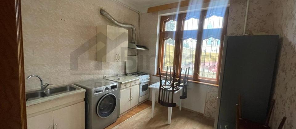 Kirayə verilir 1 otaqlı köhnə tikili 40 m², Elmlər m. - 8