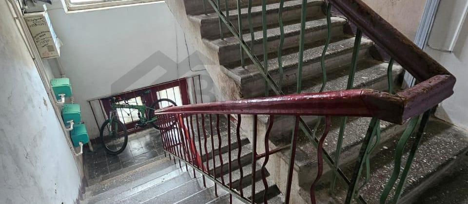 Kirayə verilir 1 otaqlı köhnə tikili 40 m², Elmlər m. - 15