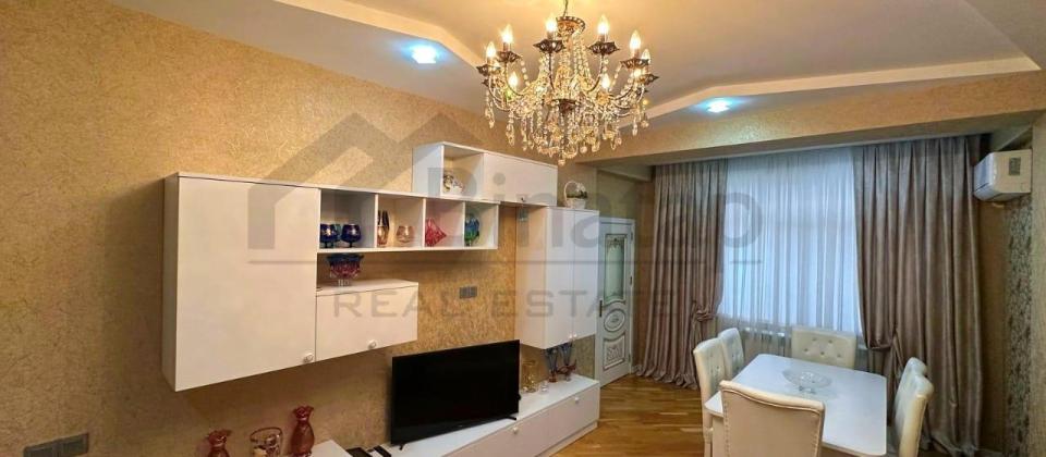 INŞAATÇILAR m/st.   Dövlət Sosial Müdafiə fondu yaxınlığı