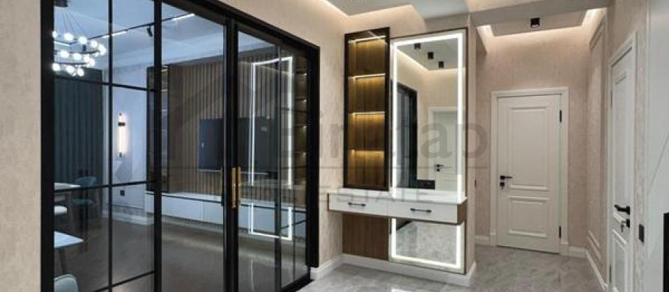 Elmler Akademiyasi m/s, Renessans Palace'da 2 otaqli menzil satilir/86 kv.m. - 12