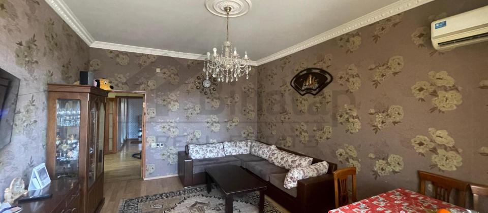 Satılır 2 otaqlı yeni tikili 80 m², İnşaatçılar m.