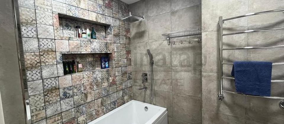 8 Noyabr m/s yaxin 3 otaqli menzil satilir/136 kv.m. - 13