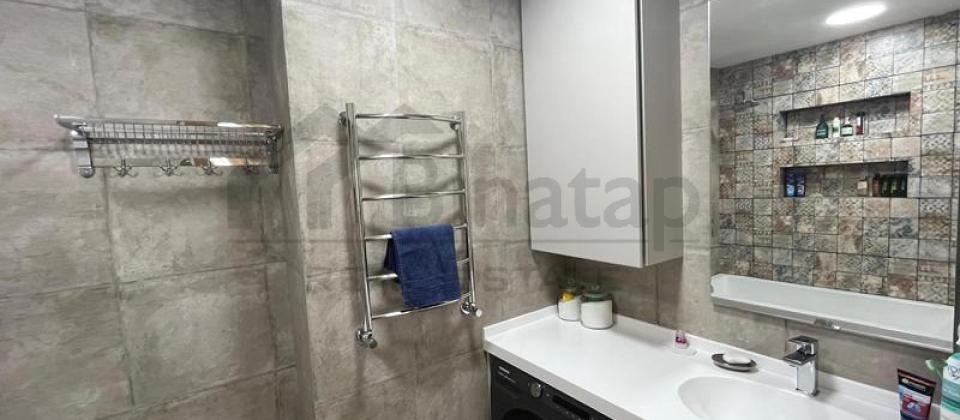 8 Noyabr m/s yaxin 3 otaqli menzil satilir/136 kv.m. - 14