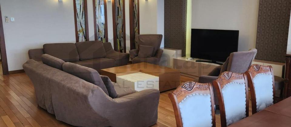 ELMLƏR AKADEMIYASI metro stansiyası, Bakı Dövlət Universitetinın - 2