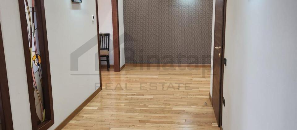 ELMLƏR AKADEMIYASI metro stansiyası, Bakı Dövlət Universitetinın - 3