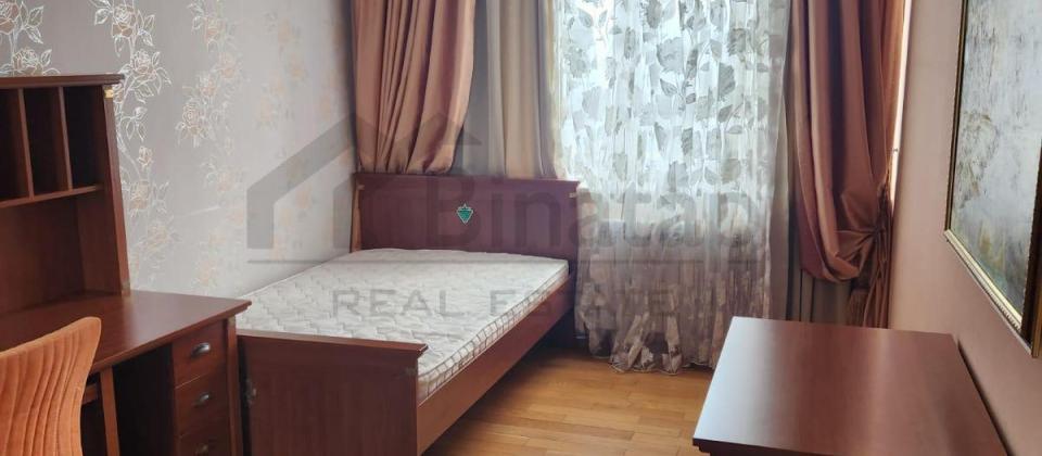 ELMLƏR AKADEMIYASI metro stansiyası, Bakı Dövlət Universitetinın - 7