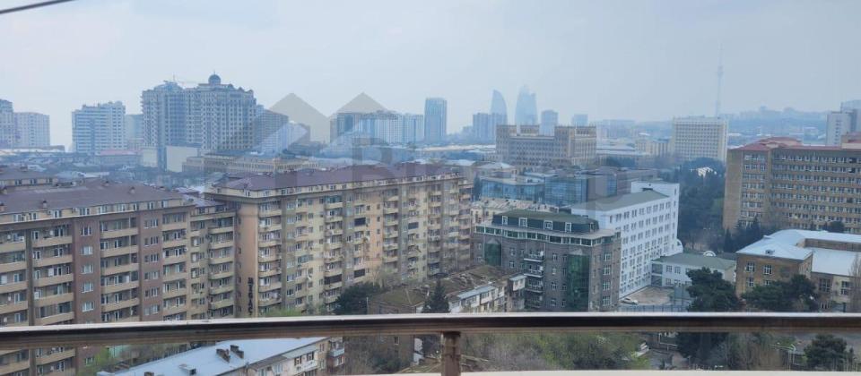 ELMLƏR AKADEMIYASI metro stansiyası, Bakı Dövlət Universitetinın - 15