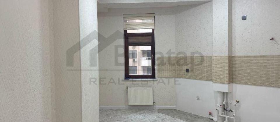 Huseyn Cavid prospekti, Elmler Akademiyasi m/s yaxin 3 otaqli menzil satilir/84 kv.m. - 5