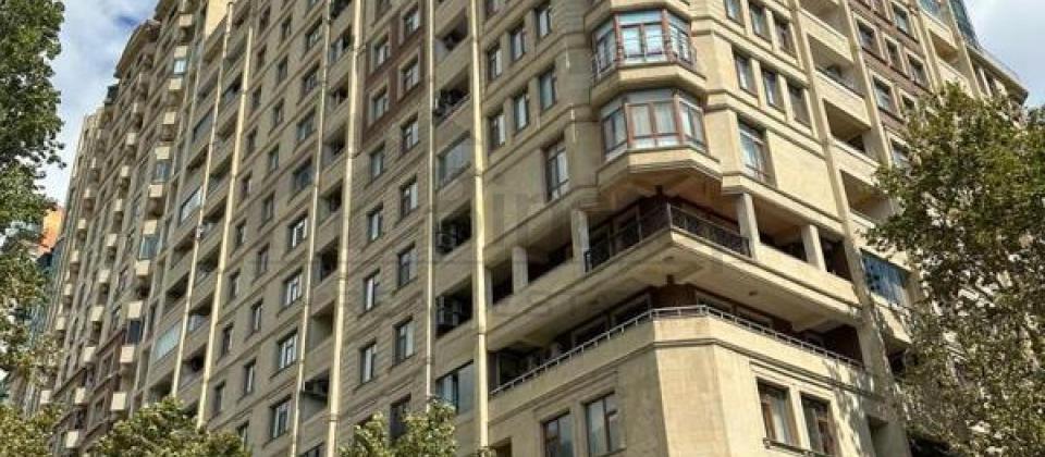 4 otaqli menzil satilir/Merkez..! Heyder Eliyev sarayinin yaninda yerleshir - 10