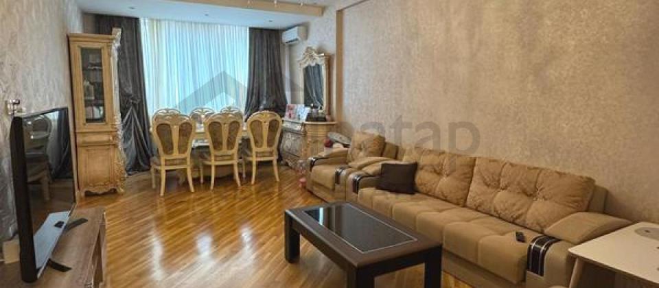 3 otaqli menzil satilir/128 kv.m., BDU ve Elmler Akademiyasi m/s yaxindir