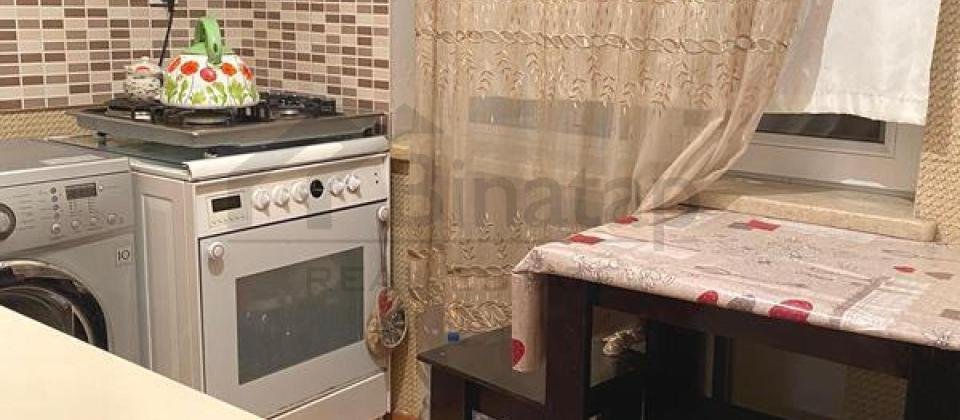 2 otaqli menzil satilir, 43 kv.m., Nerimanov m/s yaxin yerleshir - 9