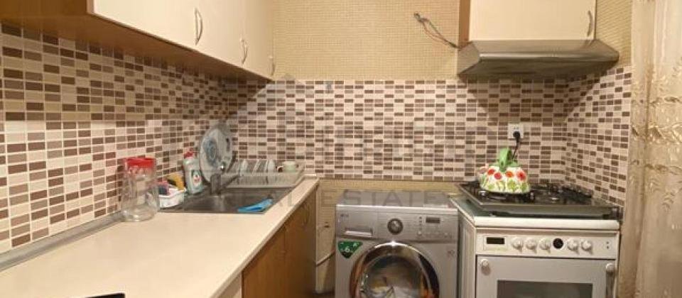 2 otaqli menzil satilir, 43 kv.m., Nerimanov m/s yaxin yerleshir - 11