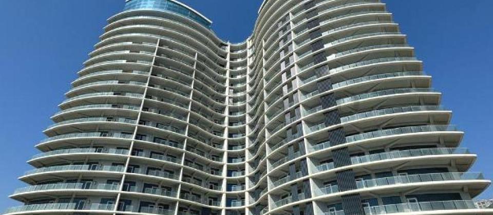 3 otaqli menzil satilir/123 kv.m., İzmir parkinin yaninda yerleshir