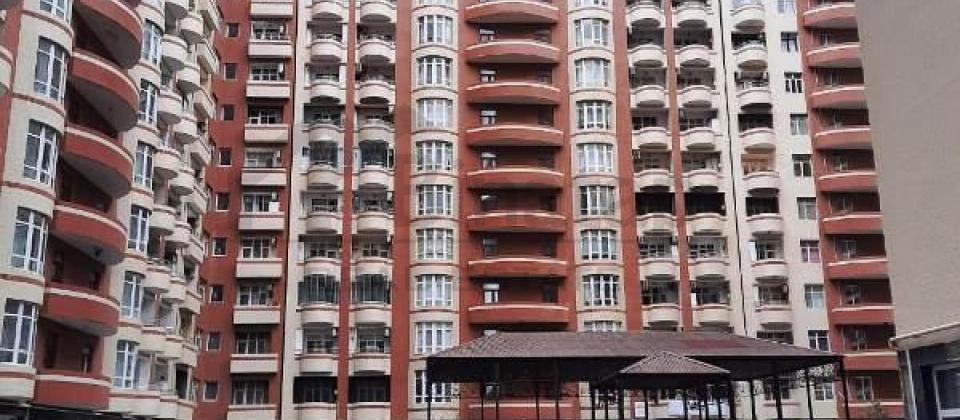3 otaqlı mənzil satılır/137 kv.m., Badamdar, Botanika bağının yanında yerləşir
