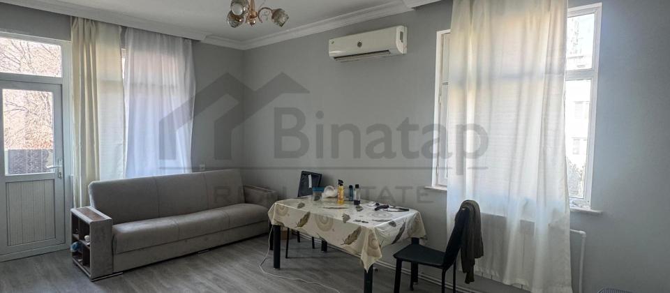 Satılır 2 otaqlı köhnə tikili 45 m², Memar Əcəmi m. - 2
