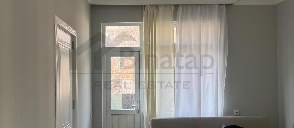 Satılır 2 otaqlı köhnə tikili 45 m², Memar Əcəmi m. - 3