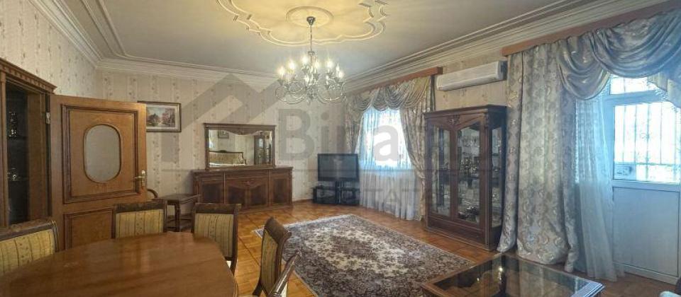 3 otaqlı mənzil satılır/135 kv.m., 6cı parallel küçəsi, Nizami m/s yaxındır