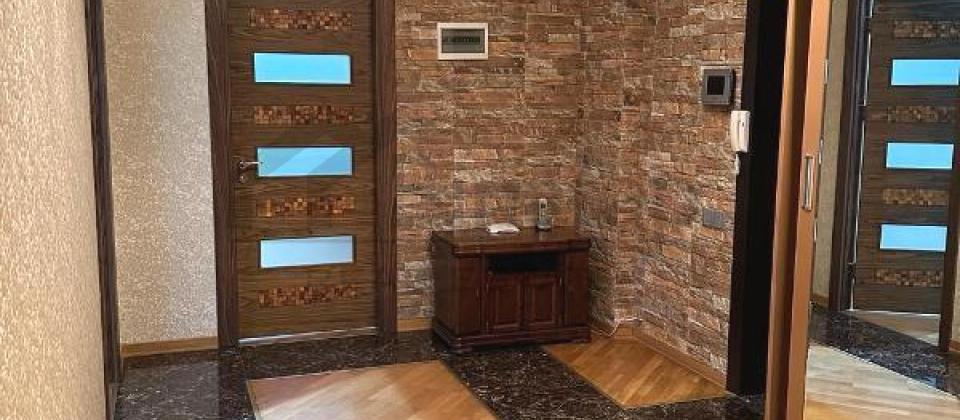 KİRAYƏ VERİLİR..! Heydər Əliyev sarayının yanı, 2 otaq/115 kv.m. - 10