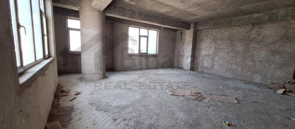 Satılır 4 otaqlı yeni tikili 310 m², 28 May m. - 7