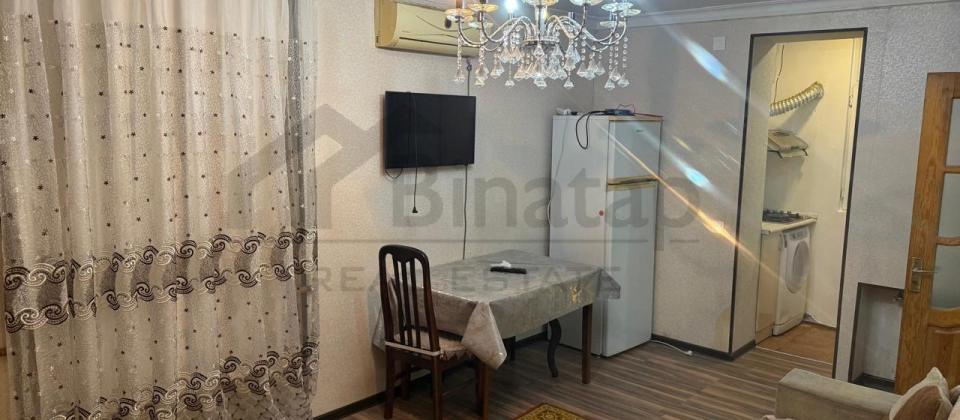 Kirayə verilir 2 otaqlı köhnə tikili, Elmlər Akademiyası m - 3