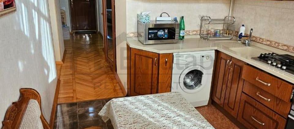 Kirayə verilir 2 otaqlı köhnə tikili, Elmlər Akademiyası m. - 7