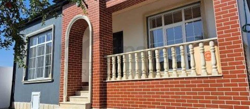 Satılır 4 otaqlı 120 m2 həyət evi Binə q.