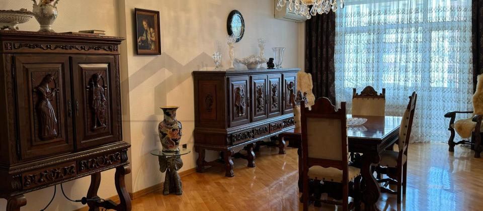 Satılır 3 otaqlı yeni tikili 128 m², 28 May m.