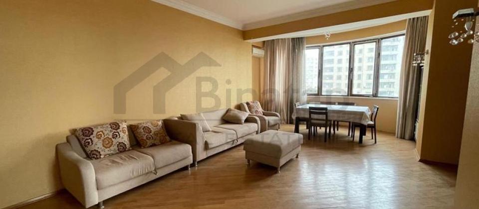 3 otaqlı mənzil satılır/135 kv.m., Hüseyn Cavid parkı və Nərimanov heykəlinin yanında yerləşir - 2