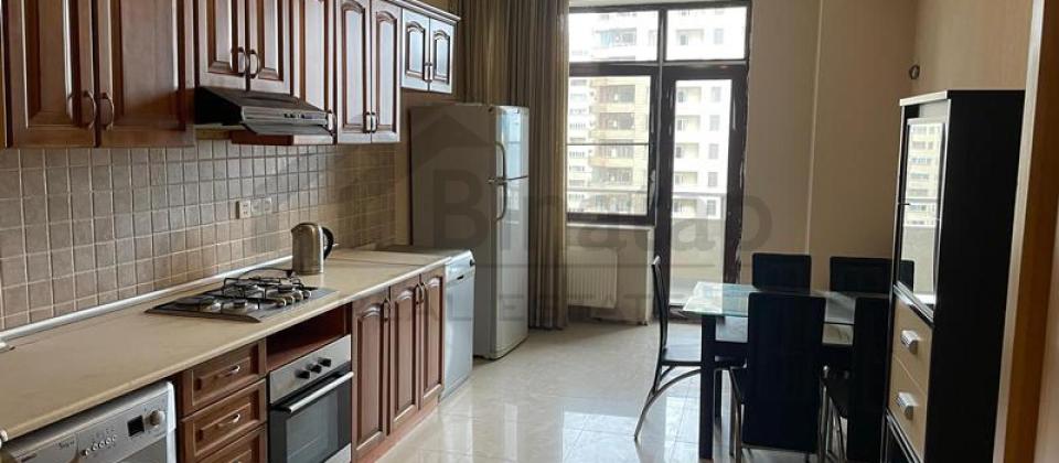 3 otaqlı mənzil satılır/135 kv.m., Hüseyn Cavid parkı və Nərimanov heykəlinin yanında yerləşir - 10