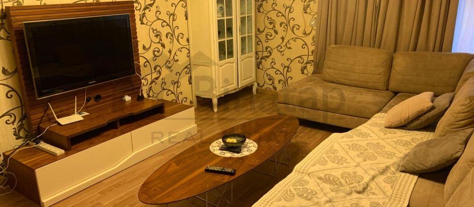 Satılır 2 otaqlı kğhnə tikili, 65 m², 28 may m.