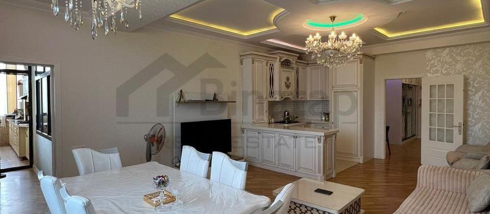 Satılır 4 otaqlı yeni tikili 156 m², Badamdar q. - 2