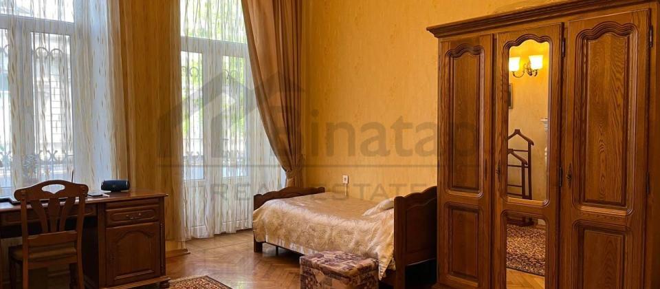 Satılır 3 otaqlı köhnə tikili 145 m², Sahil m. - 12