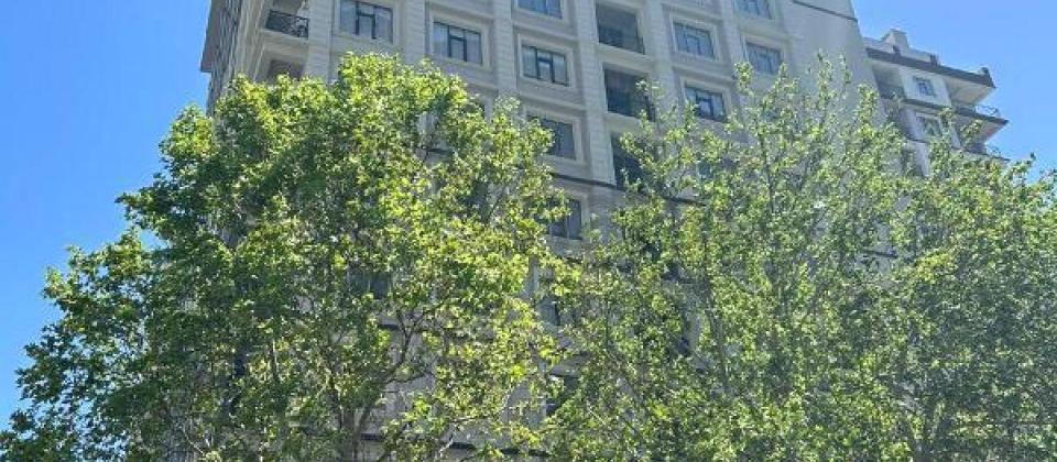 3 otaqlı mənzil satılır/160 kv.m., Azadlıq prospekti, 28 May m/s yanında yerləşir - 4