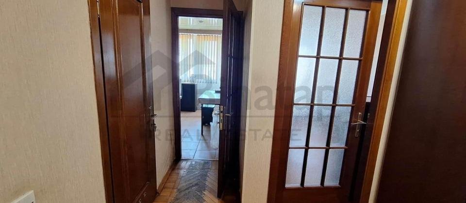 Satılır 3 otaqlı köhnə tikili 70 m²,  Nizami  m - 8