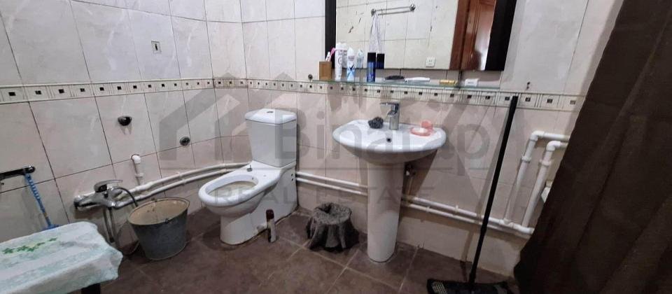 Satılır 3 otaqlı köhnə tikili 70 m²,  Nizami  m - 9