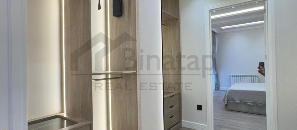 3 otaqlı mənzil satılır/140 kv.m., 8 Noyabr m/s yaxın məsafədə yerləşir - 8