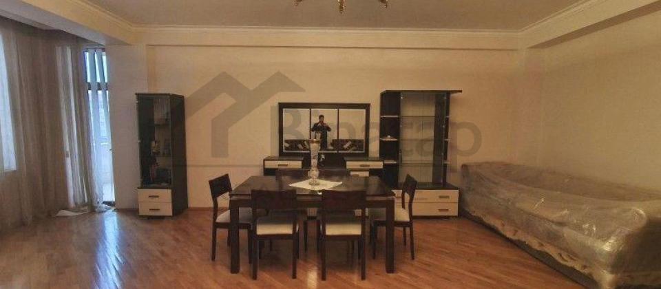 3 otaqlı mənzil satılır/195 kv.m., 28 May m/s yanında yerləşir - 4