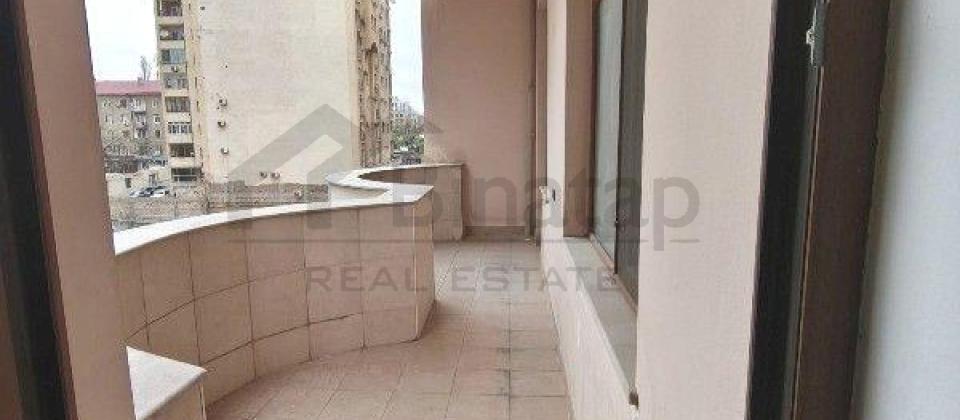 3 otaqlı mənzil satılır/195 kv.m., 28 May m/s yanında yerləşir - 15